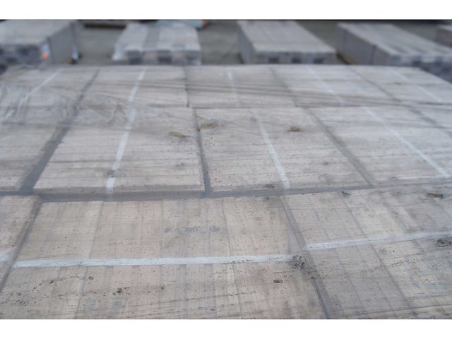 64,20 m² massief eiken visgraatparket 16mm - afbeelding 7 van  7