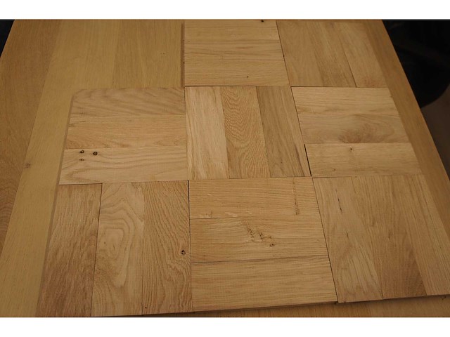 64,20 m² massief eiken visgraatparket 16mm - afbeelding 1 van  8