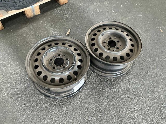 6,5j15h2 stalen velg (2x) - afbeelding 1 van  3