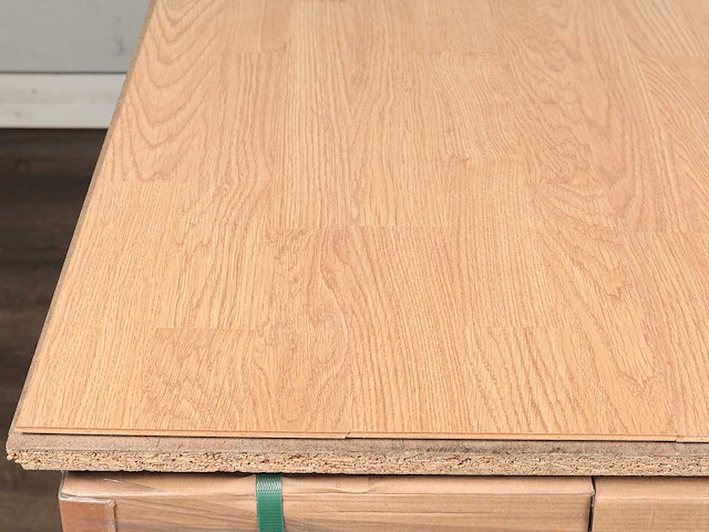 66 m2 laminaat plank - 1285 x 192 x 8 mm - afbeelding 1 van  3