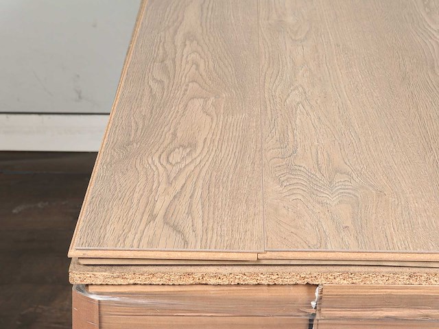 67 m2 laminaat plank - 1383 x 193 x 8 mm - afbeelding 2 van  4