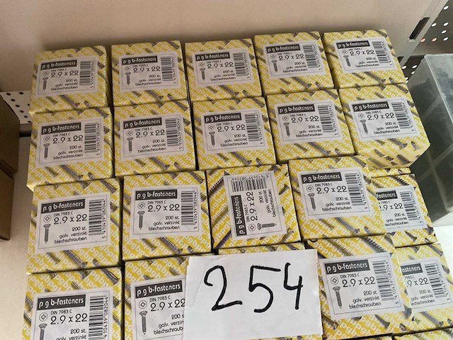 68 doosjes schroeven - afbeelding 3 van  4