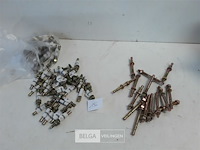 68 x keilanker m6x50mm + 15 x m6x70mm - afbeelding 1 van  3