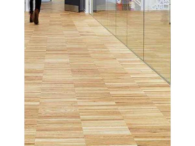 68,65 m² massief eiken hoogkant - afbeelding 2 van  3