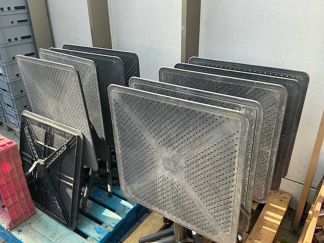 69 stoelen met bijhorende tafel 9 stuks terrasstoel (69x) - afbeelding 7 van  7