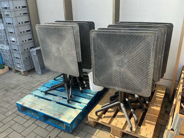 69 stoelen met bijhorende tafel 9 stuks terrasstoel (69x) - afbeelding 5 van  7