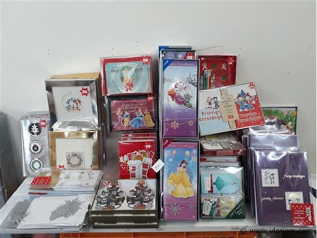69 x kerstkaarten met enveloppe + cadeau labels mix - afbeelding 1 van  2
