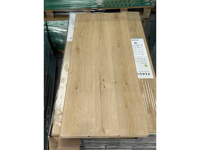 69,21 m² laminaatvloer 9mm - afbeelding 1 van  3