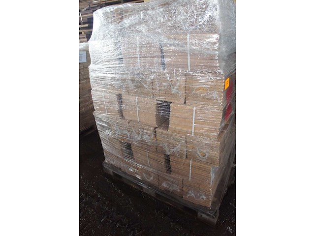 69,55 m² massief beuken visgraatparket 16mm - afbeelding 3 van  5