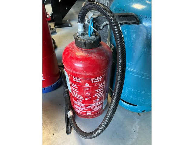 6l schuim brandblusser (3x) - afbeelding 2 van  3