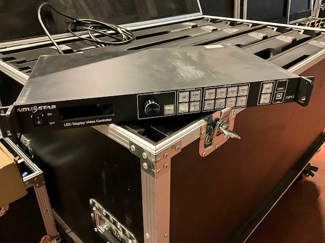 6m2 led scherm p3,9mm outdoor - afbeelding 8 van  12