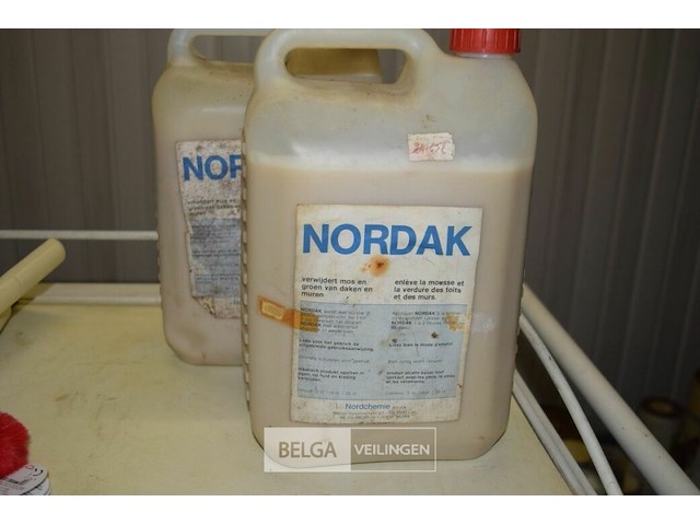 6x 5l nordak verwijdert mos en groen van muren en daken - afbeelding 1 van  2