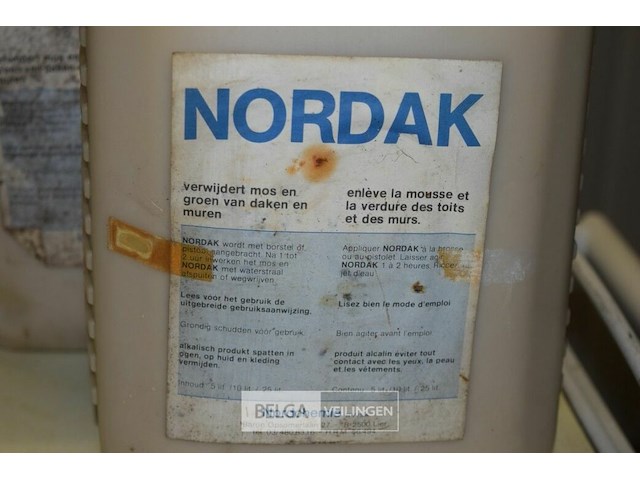 6x 5l nordak verwijdert mos en groen van muren en daken - afbeelding 2 van  2