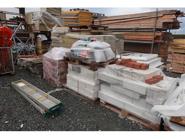 6x diverse palletten stenen - afbeelding 1 van  7