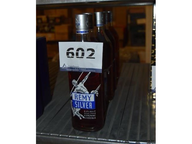 6x fles amber spirit, rémy, silver, gemaakt van cognac & vodka - afbeelding 1 van  2