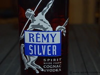 6x fles amber spirit, rémy, silver, gemaakt van cognac & vodka - afbeelding 2 van  2