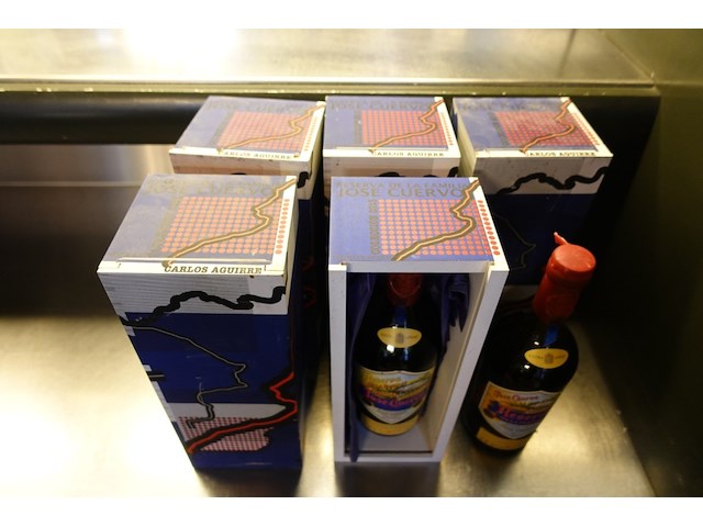 6x fles jose cuervo tequila - afbeelding 2 van  2