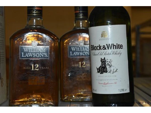 6x fles sterke drank, wo. hine vintage cognacs, royal lochnagar highland single malt scotch whisky 12 years, william lawson's aged 12 years scotch whisky, black & white classic old scotch whisky 1l - afbeelding 2 van  3