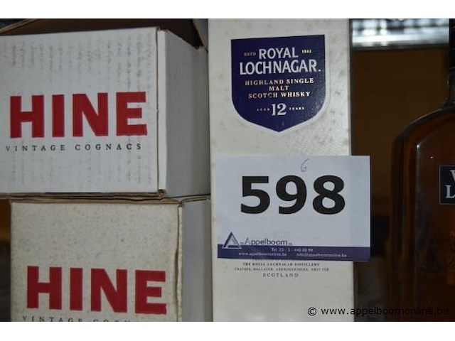 6x fles sterke drank, wo. hine vintage cognacs, royal lochnagar highland single malt scotch whisky 12 years, william lawson's aged 12 years scotch whisky, black & white classic old scotch whisky 1l - afbeelding 3 van  3