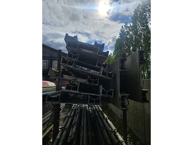 6x houder met inhoud - afbeelding 1 van  10