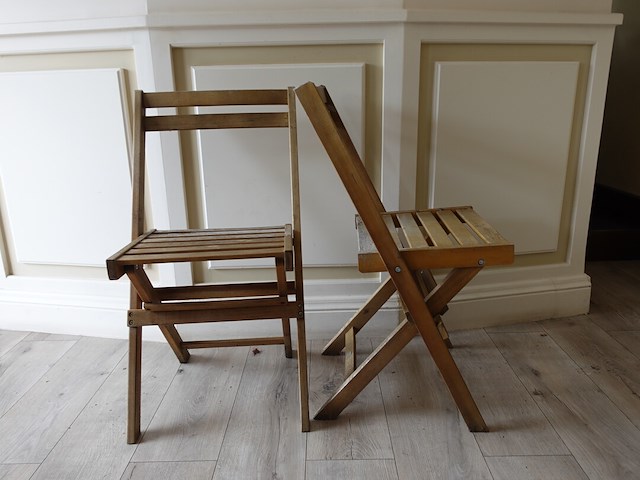 6x inklapbare houten terrastafel + 20x inklapbare terrasstoel perfect homeshop - afbeelding 3 van  3