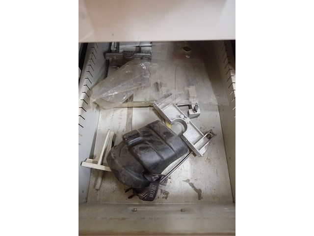 6x metalen ladekast gispen + inhoud - afbeelding 9 van  13