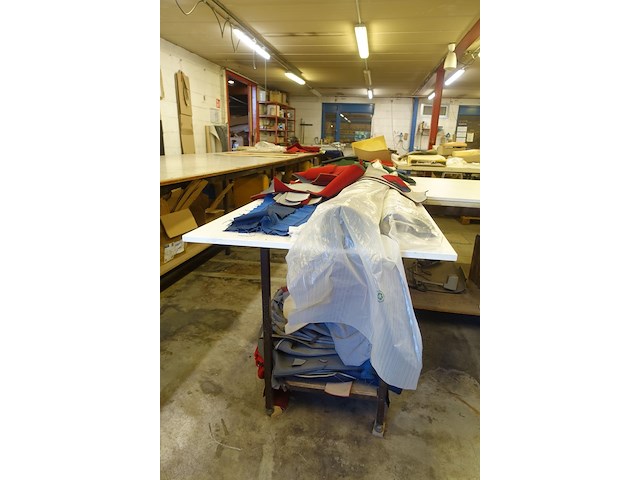 6x metalen werktafel - afbeelding 2 van  3
