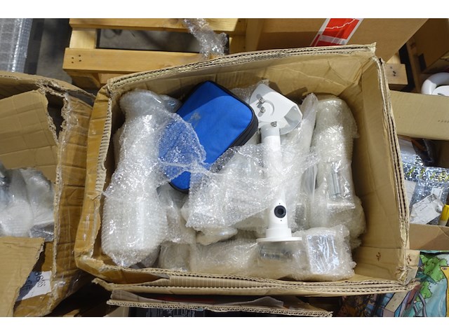 6x pallet diverse beveiligingscamera's wisenet + bevestigingen - afbeelding 8 van  25