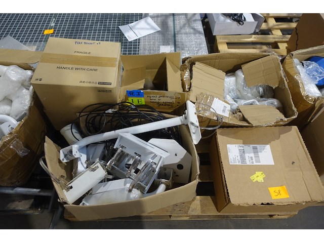 6x pallet diverse beveiligingscamera's wisenet + bevestigingen - afbeelding 11 van  25