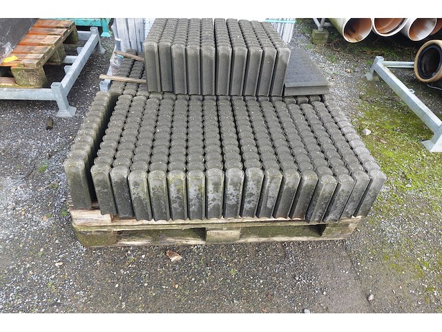 6x pallet diverse boordstenen - afbeelding 2 van  9