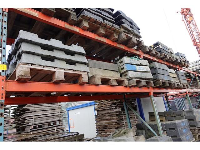 6x pallet diverse bouwhekvoeten - afbeelding 1 van  3