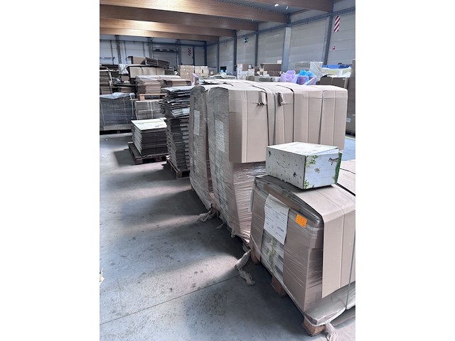 6x pallet diverse kartonnen dozen - afbeelding 1 van  6