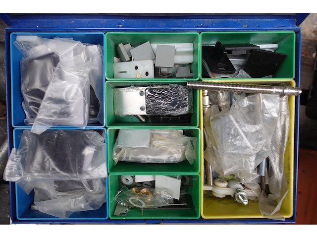 6x sorteerkoffer + inhoud - afbeelding 3 van  7