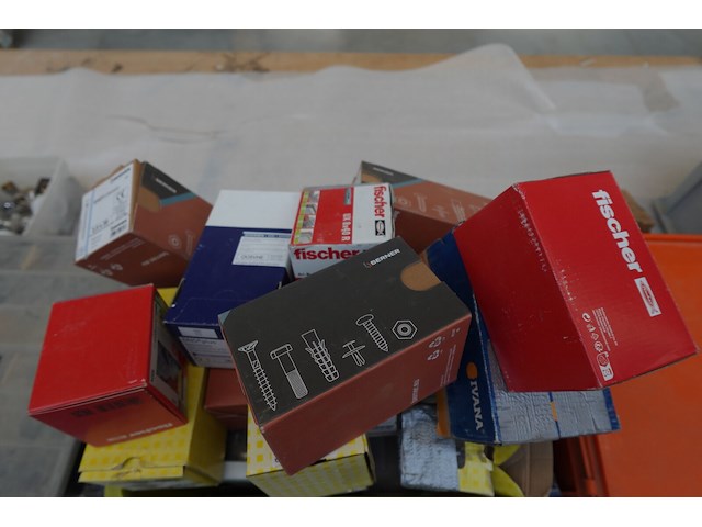 6x sorteerkoffer samen met diverse ijzerwaren - afbeelding 8 van  14