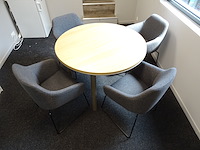 6x stoffen armstoel + tafel en bijzettafeltje - afbeelding 6 van  6