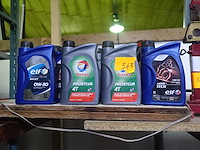7 bussen motorolie - afbeelding 1 van  6