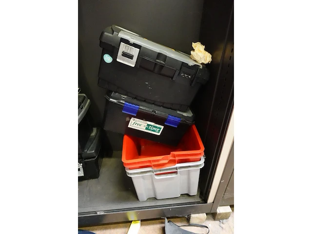 7 diverse gereedschapskoffers - afbeelding 4 van  9