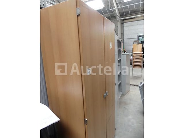 7 diverse metalen kasten en planken - afbeelding 3 van  15