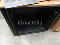 7 diverse metalen kasten en planken - afbeelding 8 van  15