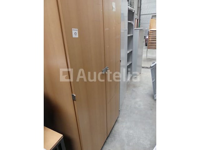 7 diverse metalen kasten en planken - afbeelding 9 van  15