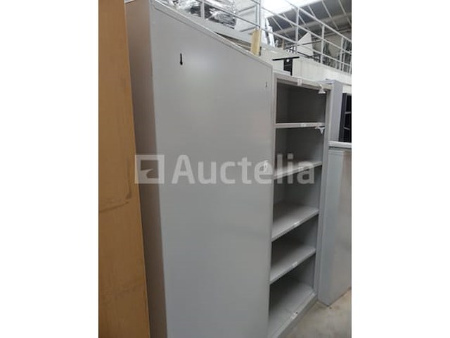 7 diverse metalen kasten en planken - afbeelding 12 van  15