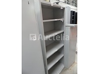 7 diverse metalen kasten en planken - afbeelding 15 van  15