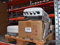 7 diverse omvormers, solar edge, werking niet gekend - afbeelding 1 van  3