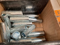 7 dozen doorsteekankers; betonschroeven - afbeelding 9 van  9