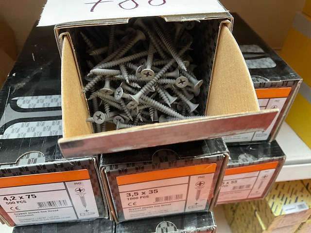 7 dozen gipsplaat schroeven - afbeelding 4 van  5