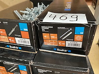 7 dozen houtschroeven en slag pluggen - afbeelding 3 van  5