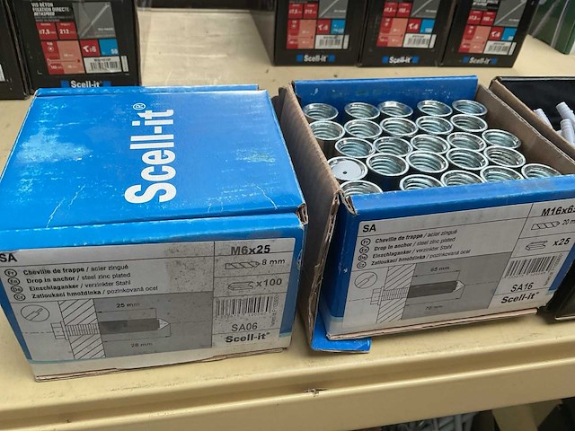 7 dozen houtschroeven en slagpluggen - afbeelding 2 van  7