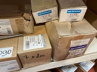 7 dozen nagels en bouten - afbeelding 5 van  8