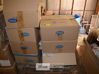 ±7 dozen papieren onderleggers - afbeelding 2 van  2