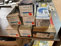 7 dozen schroeven en nagels - afbeelding 2 van  6